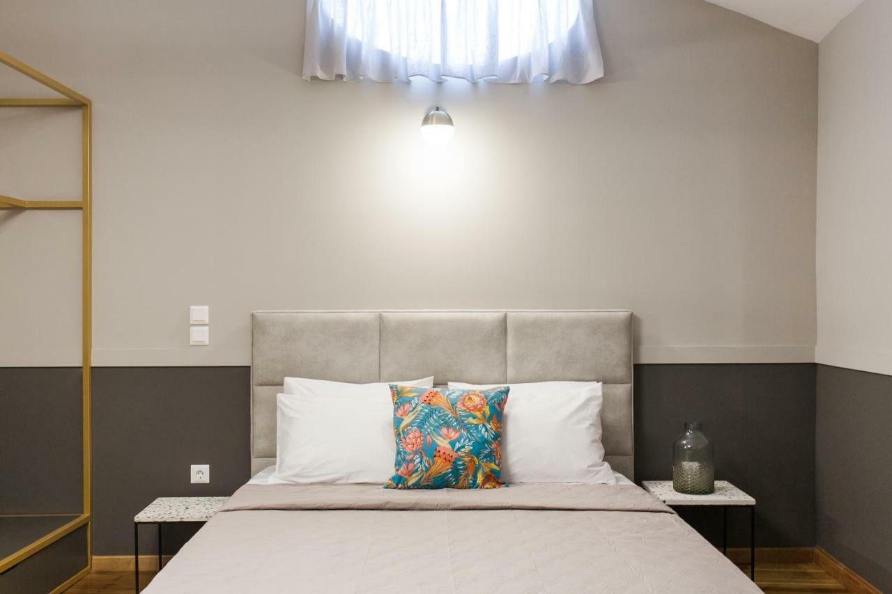 Step One | Luxury Suites Right In The Heart Of Acropolis Next To Metro Station Athens Exterior photo